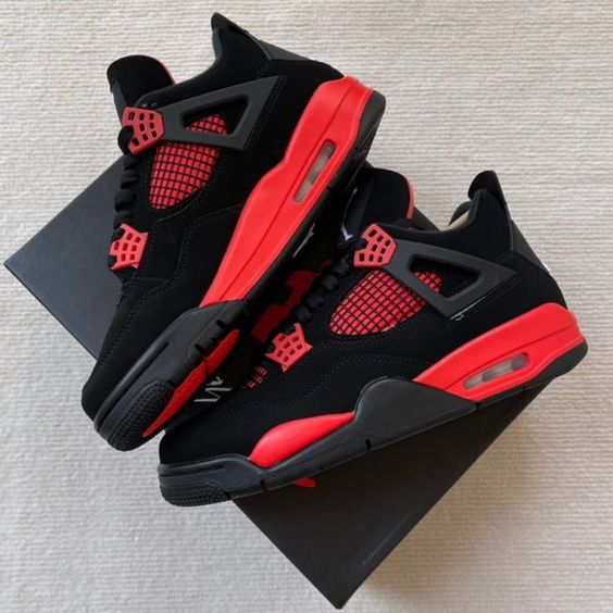 Jordan 4 Red Thunder